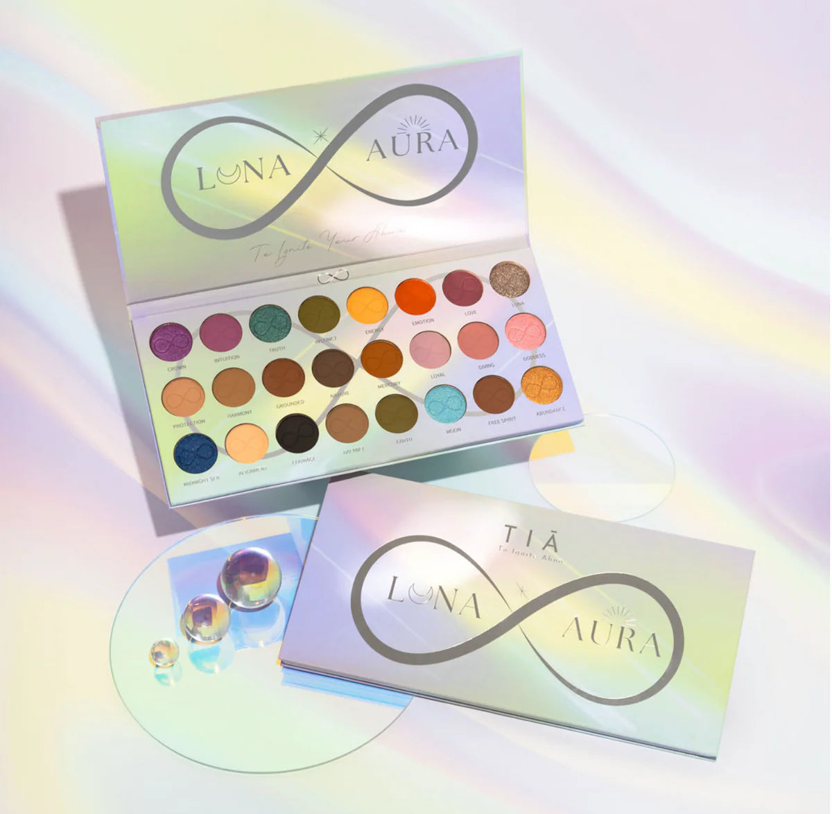 Luna X Aura Palette